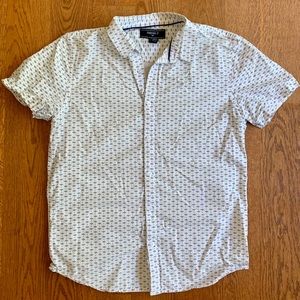 Men’s sm forever 21 pattern button up shirt
